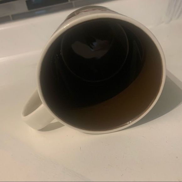 Starbucks Canada 2011 Collector's Series 16 oz Coffee Mug Red Maple Leaf print - Picture 4 of 5